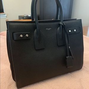 Authentic Saint Laurent sac de jour